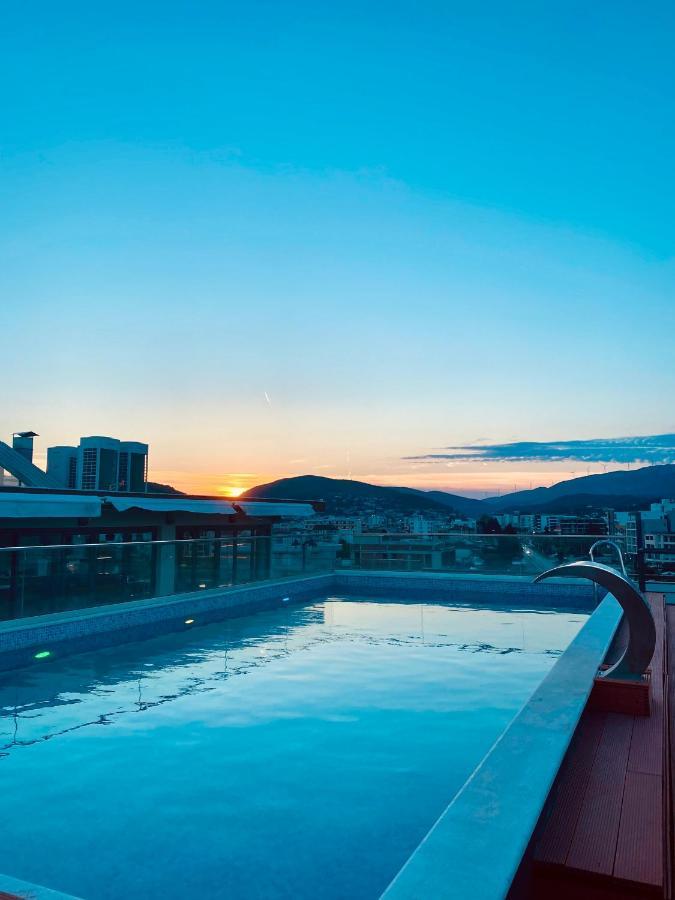 Hotel Evropa Ulcinj Ngoại thất bức ảnh