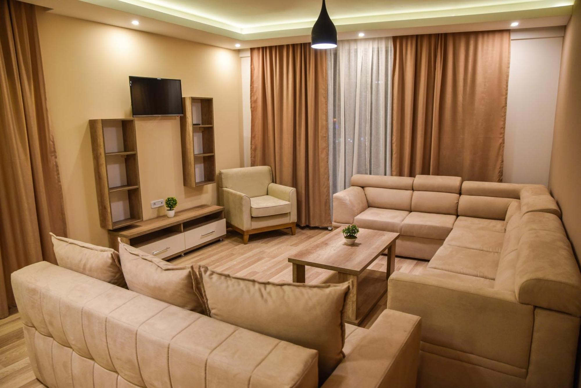 Hotel Evropa Ulcinj Ngoại thất bức ảnh