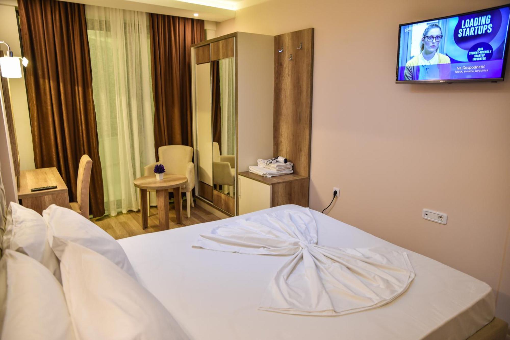 Hotel Evropa Ulcinj Phòng bức ảnh